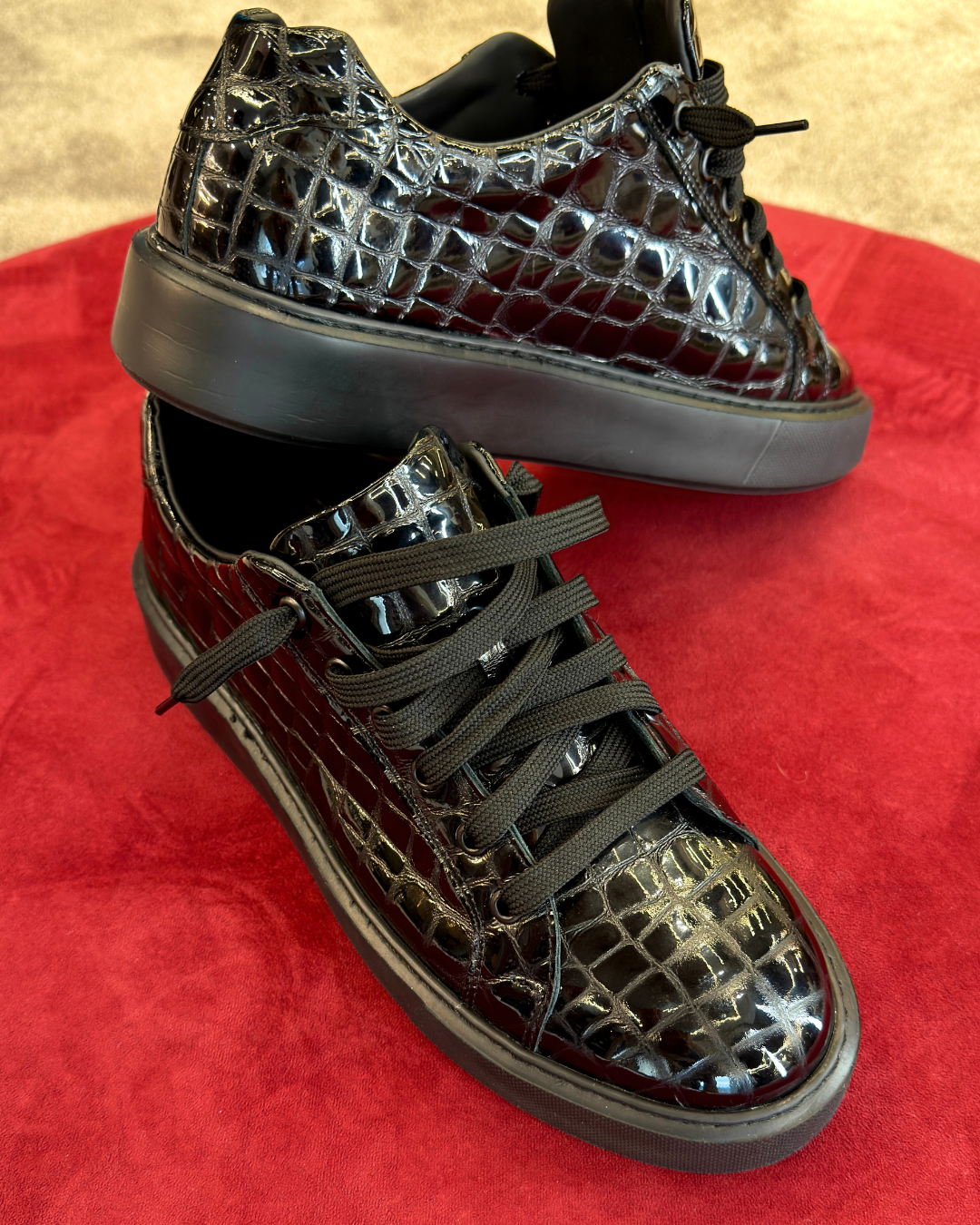 CROC #003 - BLACK CROC LEATHER