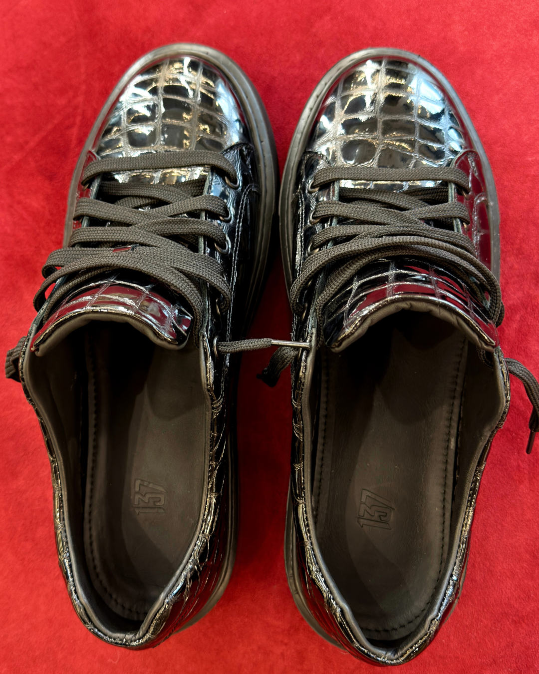 CROC #003 - BLACK CROC LEATHER